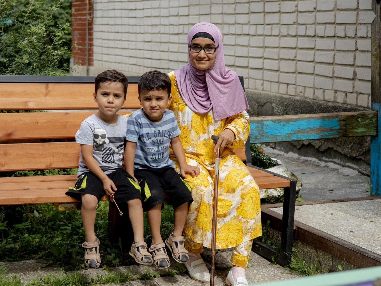 Helping a single mom with a serious illness take care of her children