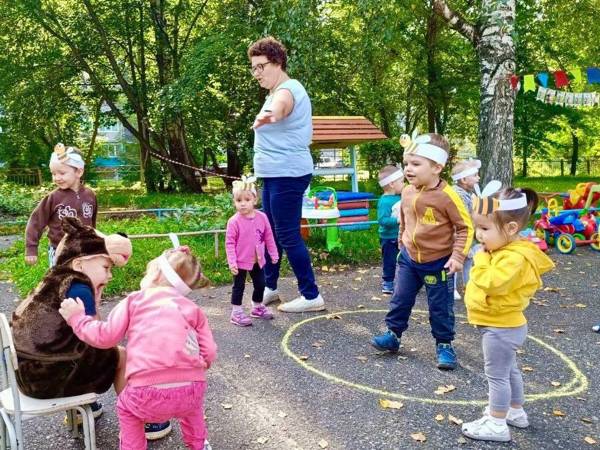 Дому ребенка нужны медицинские карты для детей и устройство для хранения фото в базе данных