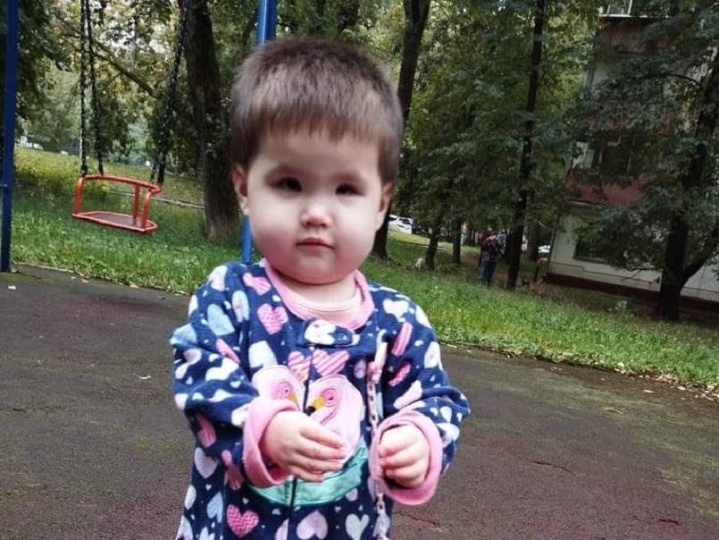 We’ll help pay for surgery to restore Alfiya’s vision!