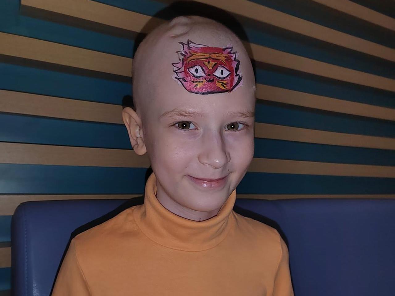 Let's help purchase therapeutic nutrition for Sasha, who is suffering from acute lymphoblastic leukemia