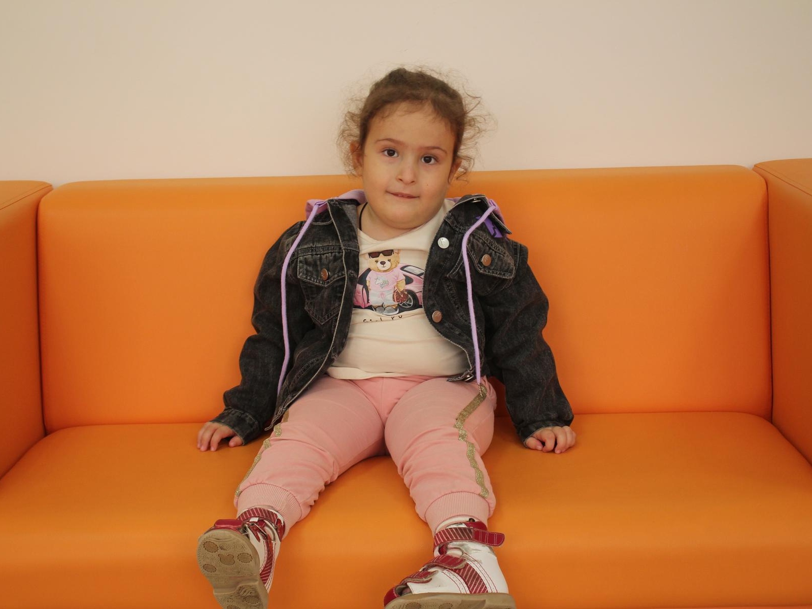 Let's help Asiyat go to Moscow to buy ankle joints. This is necessary for the little girl to be able to walk