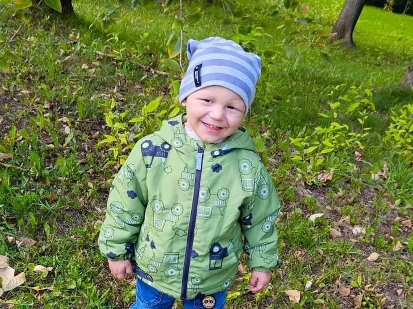 Для победы над нейробластомой Диме необходимо генетическое исследование!