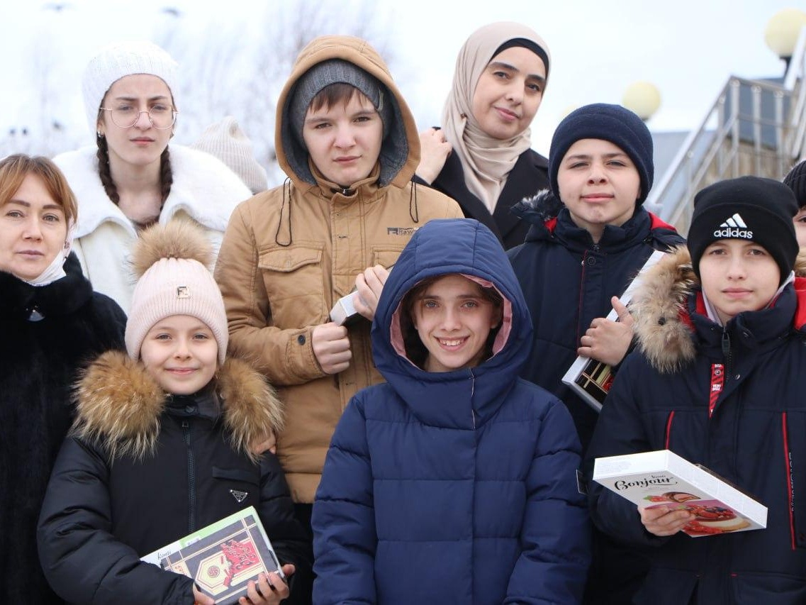 Let's help buy warm jackets for 110 children from low-income families!