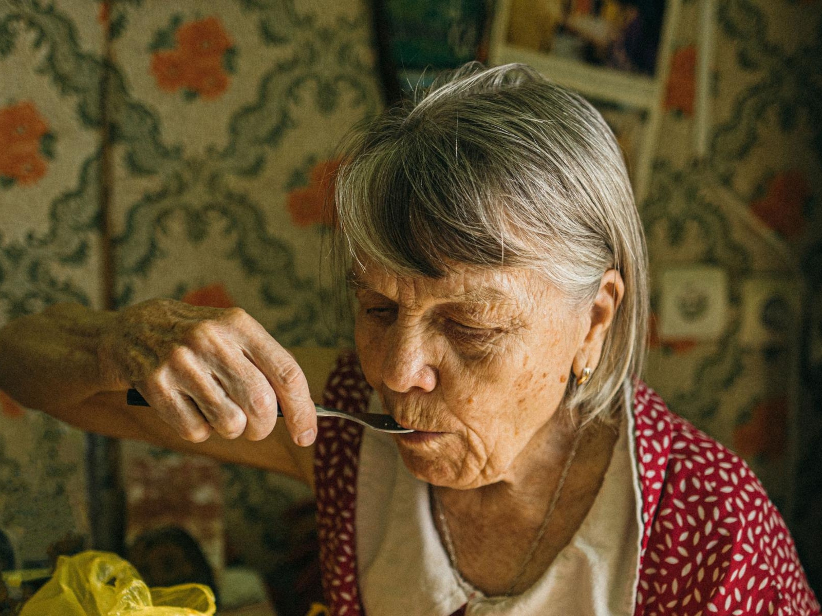 Let's help lonely pensioners with food packages