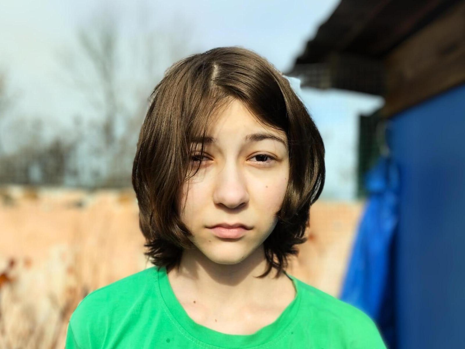Jamila and Magomed need help to pass a genetic analysis