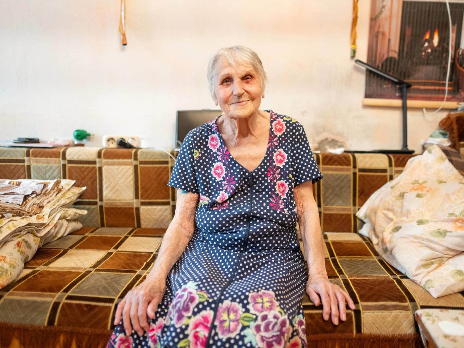 Let's help lonely pensioners with food packages