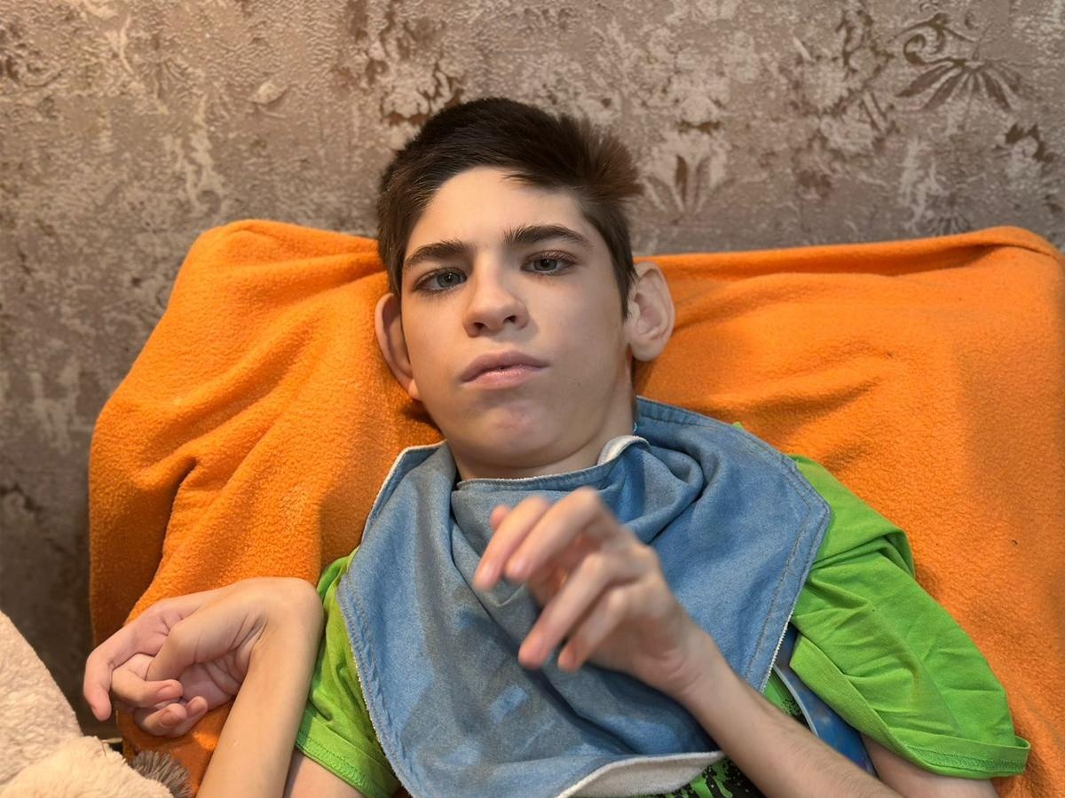 6 children with cerebral palsy require special medications