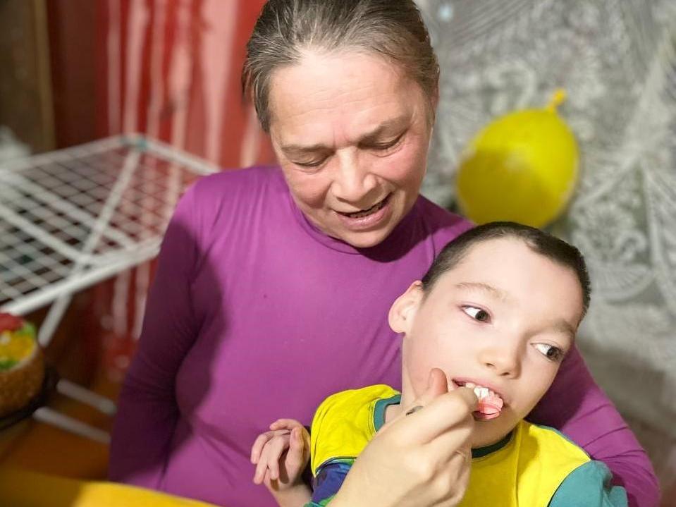 Let's give Dima and 20 other children with musculoskeletal disorders pillows for comfort!