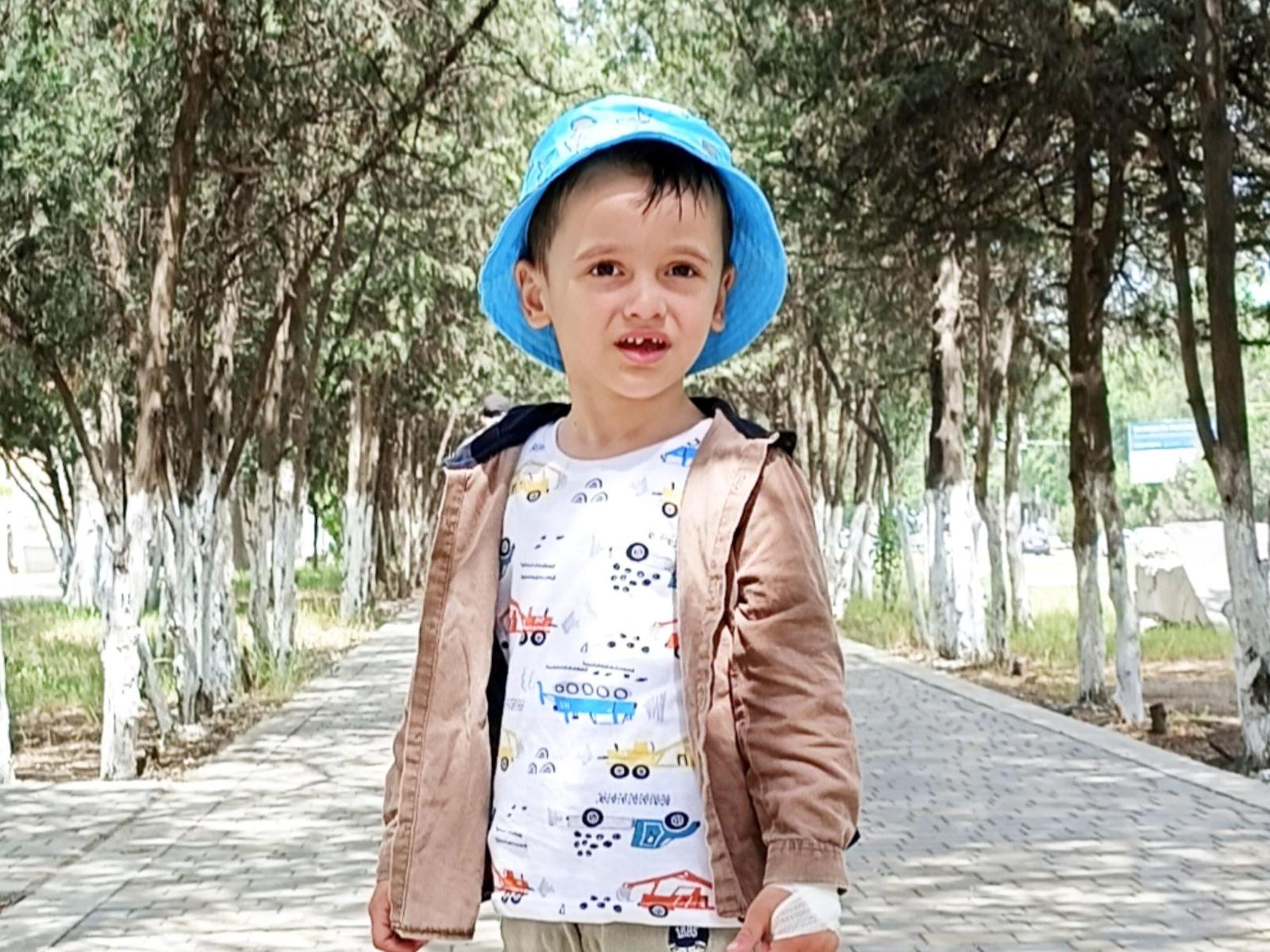 To improve his behavior and speech skills, Arthur needs an autism correction course!