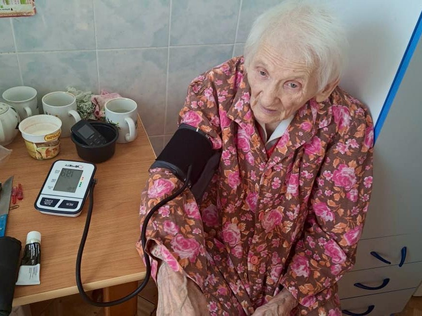 We will help provide home medical care and medications for pensioners with weak health in December
