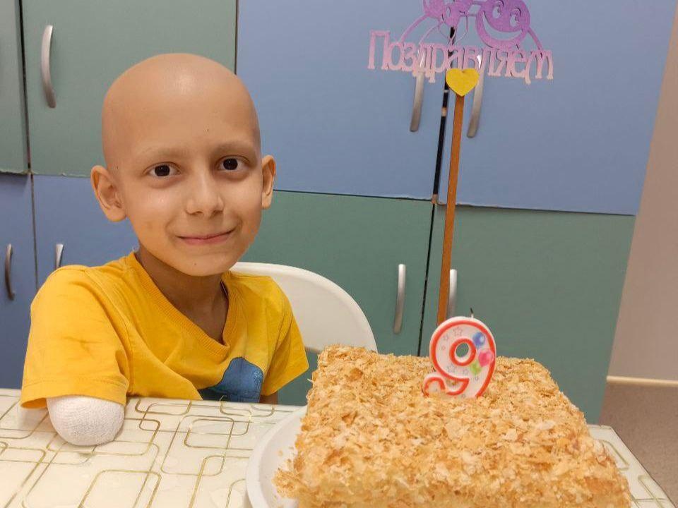 Rushon, who underwent amputation due to cancer, needs a prosthetic arm!