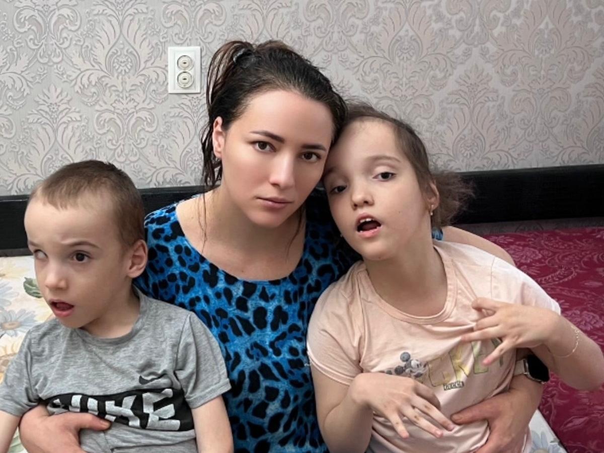Yusuf and Amina have severe cerebral palsy. Help them go through rehabilitation
