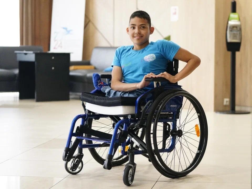 Children with bifid back have psychological difficulties, we will support the project!